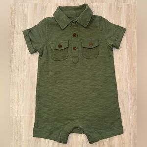 🫒 Boys’ Olive Green Short Sleeve Baby Romper - size 6-9 mos *NWOT*